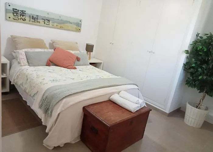 Dormir Entre Limones, Casa De Invitados En Vivienda Familiar